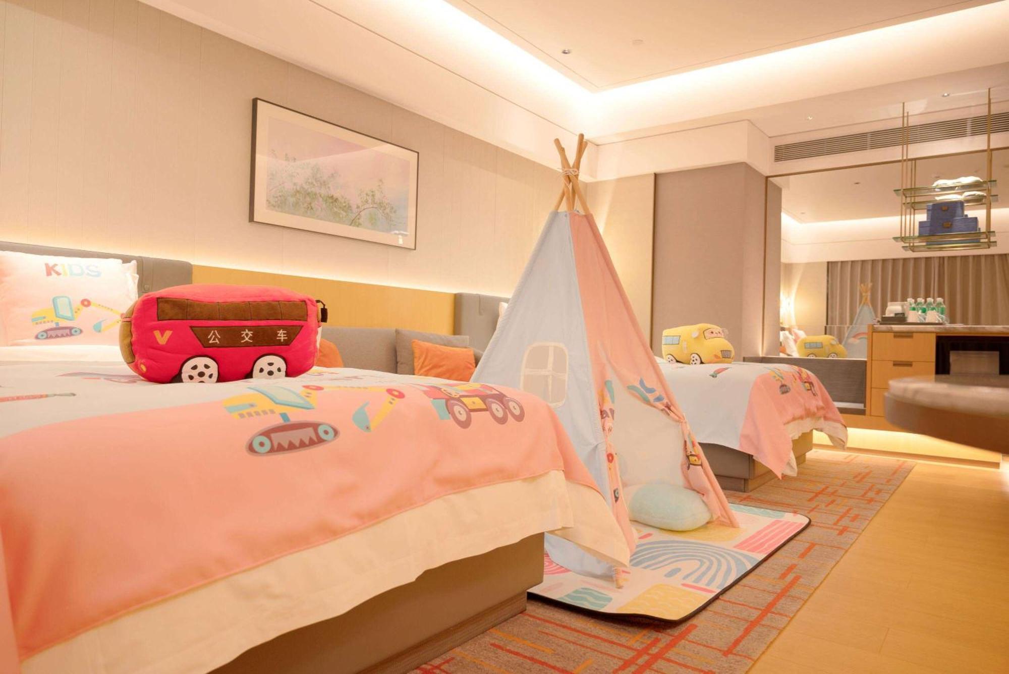 מלון Wyndham Grand Zhaoqing Downtown מראה חיצוני תמונה