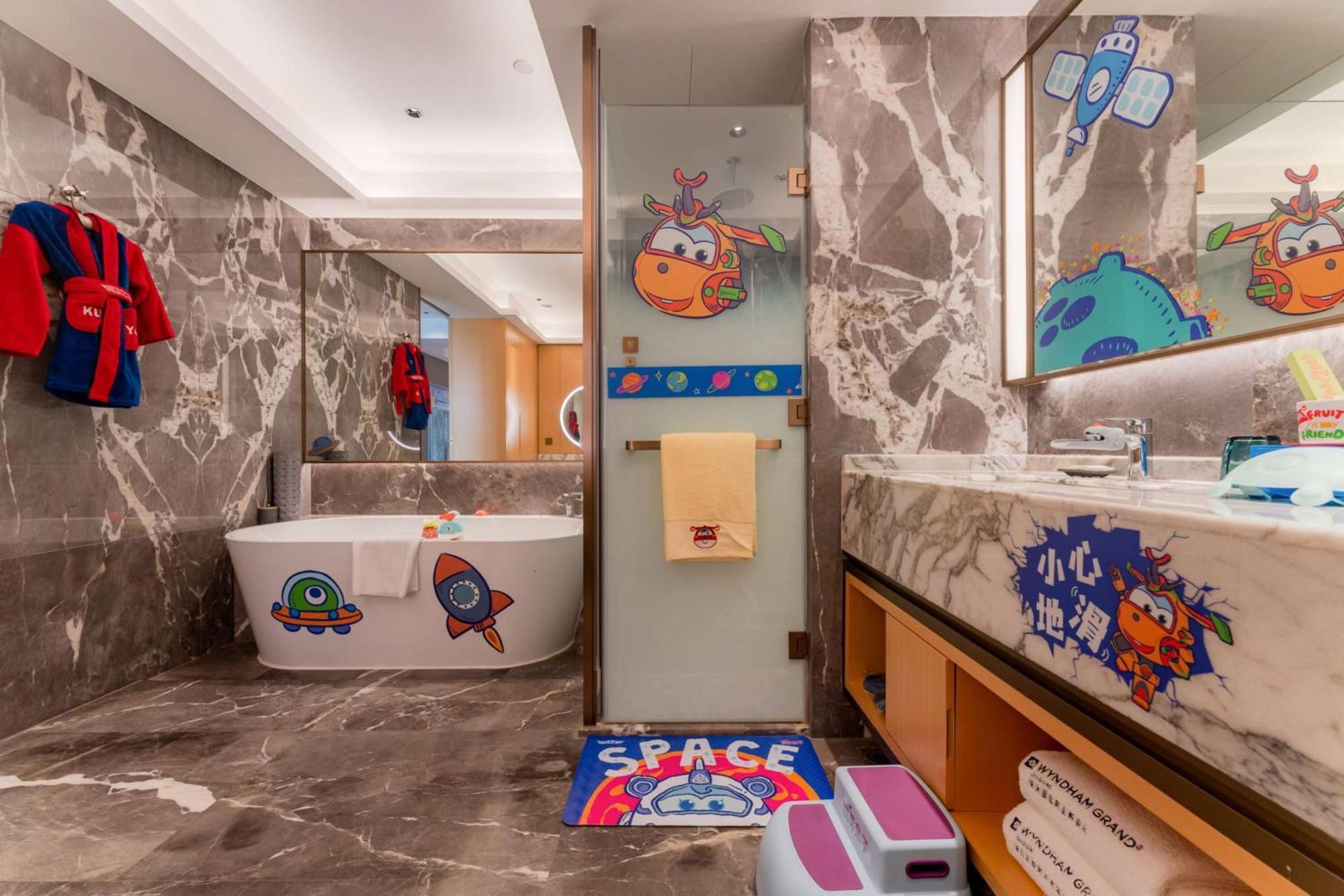 מלון Wyndham Grand Zhaoqing Downtown מראה חיצוני תמונה