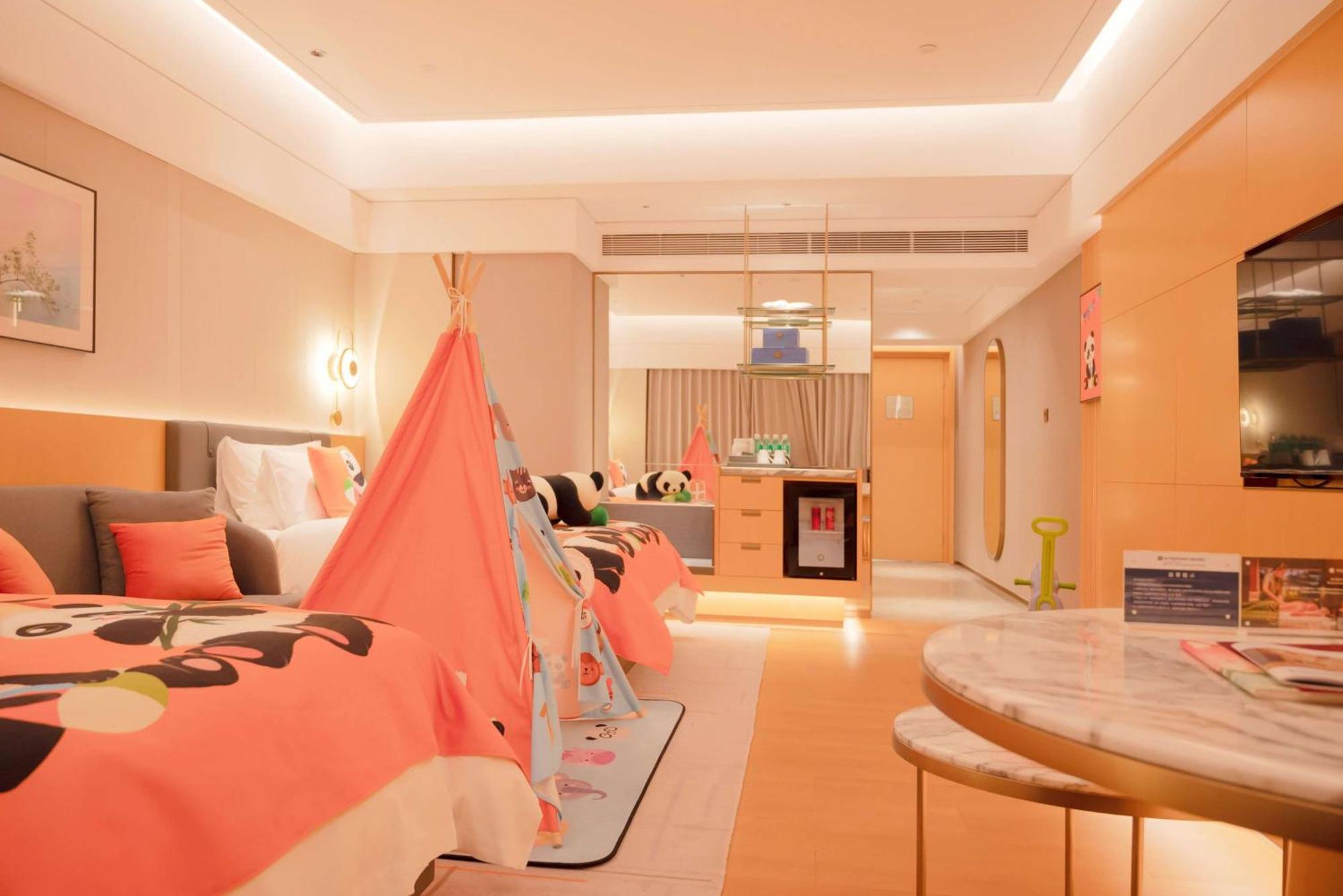 מלון Wyndham Grand Zhaoqing Downtown מראה חיצוני תמונה